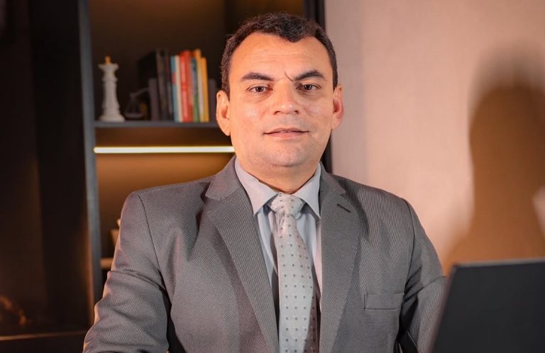 Ex-vereador é executtado a tir0s dentro de restaurante no RN