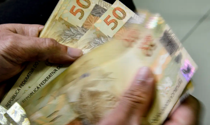 13º salário será adiantado em 2026: trabalhadores devem ficar atentos à nova data de pagamento