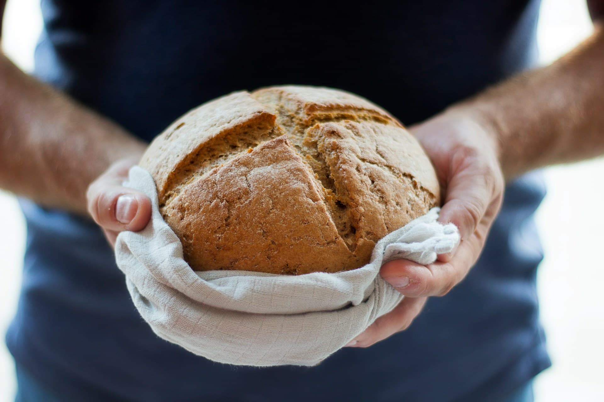 É saudável comer pão todos os dias? Fique atento a isso
