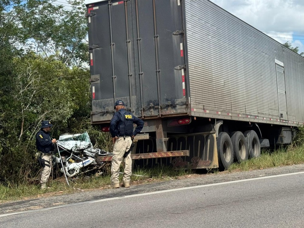 Aciddente entre carreta e carros deixa uma pessoa mortta no RN