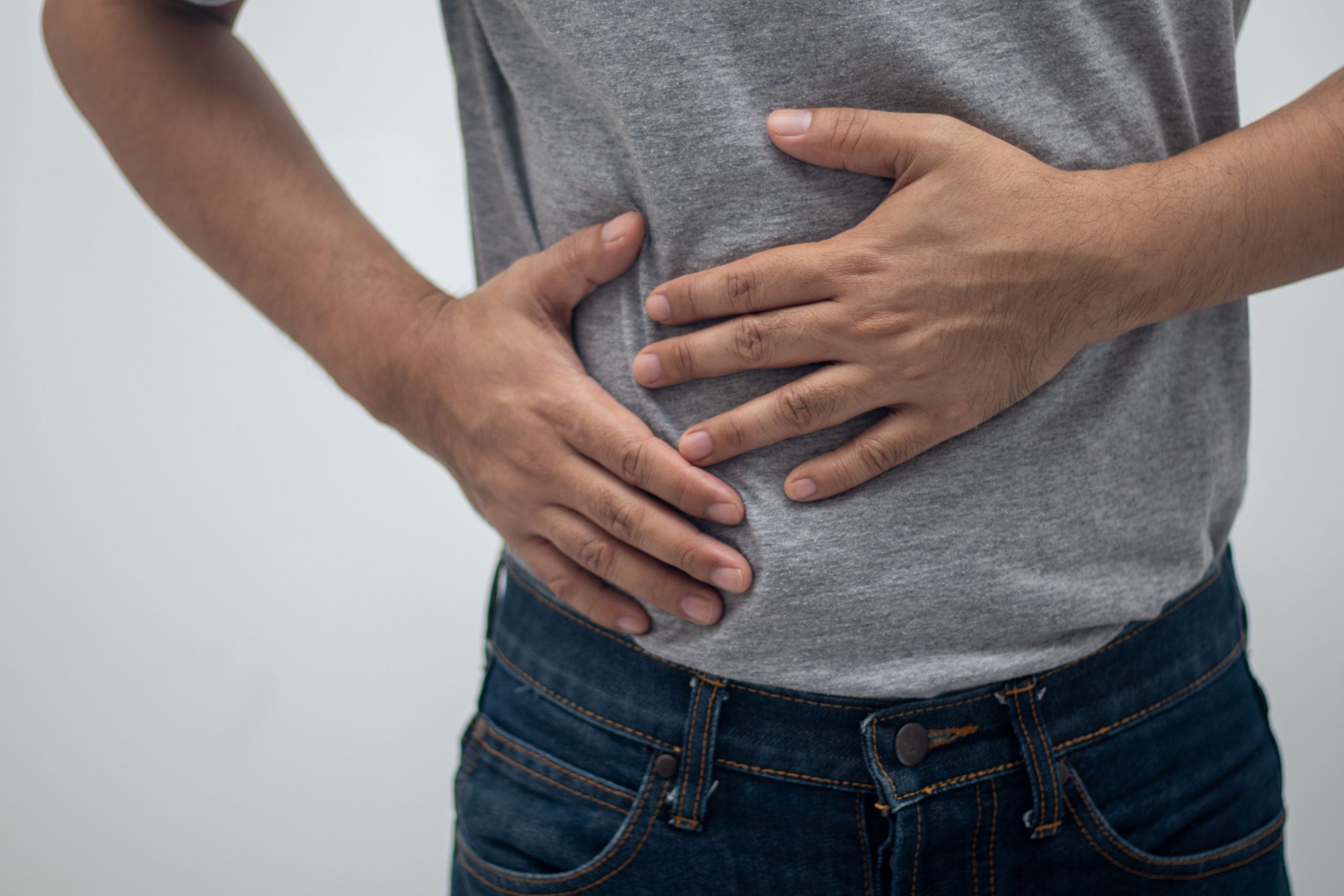 Seu corpo pode estar dando sinais de pedra na vesícula; veja quais os sintomas