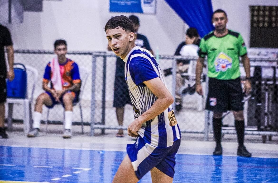 Adolescente de 17 anos m0rre após batter moto em árvores no interior do RN