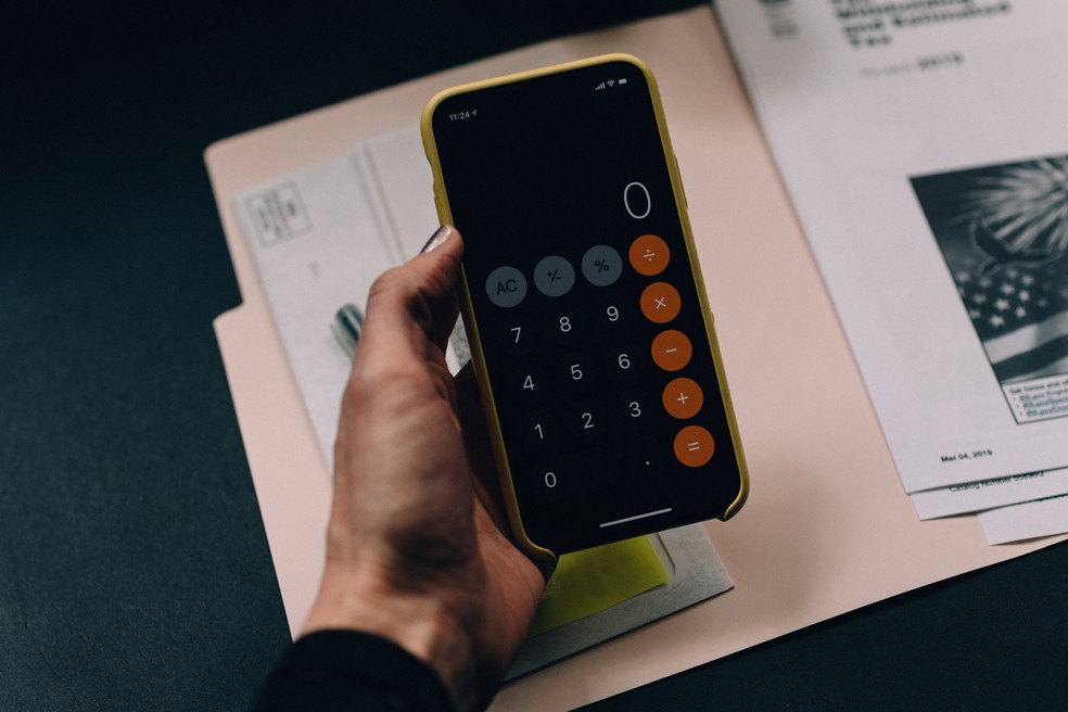 Empresa disponibiliza antecipacão de 100 reais do salário direto pelo App