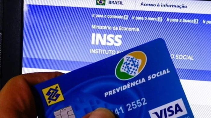 Margem consignável do INSS volta a 45% para aposentados; entenda